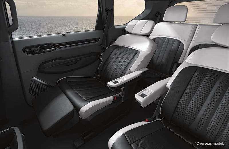 2nd Row Captain Seats with Relaxation & Massage Function